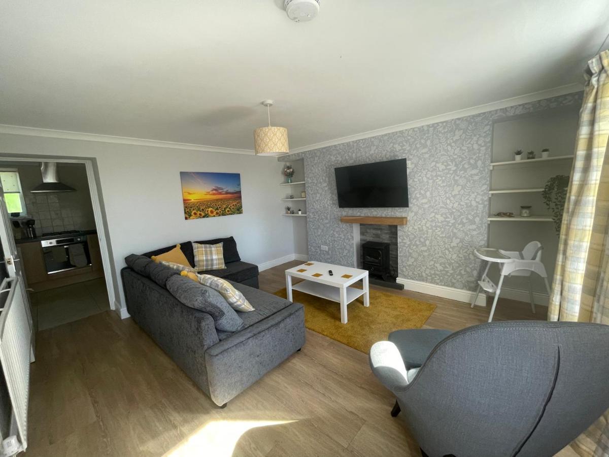 סוואנסי Immaculate One Bedroom Home With Private Parking מראה חיצוני תמונה