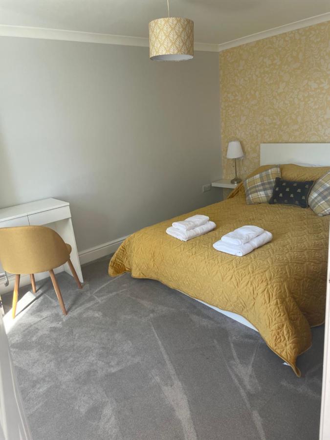 סוואנסי Immaculate One Bedroom Home With Private Parking מראה חיצוני תמונה